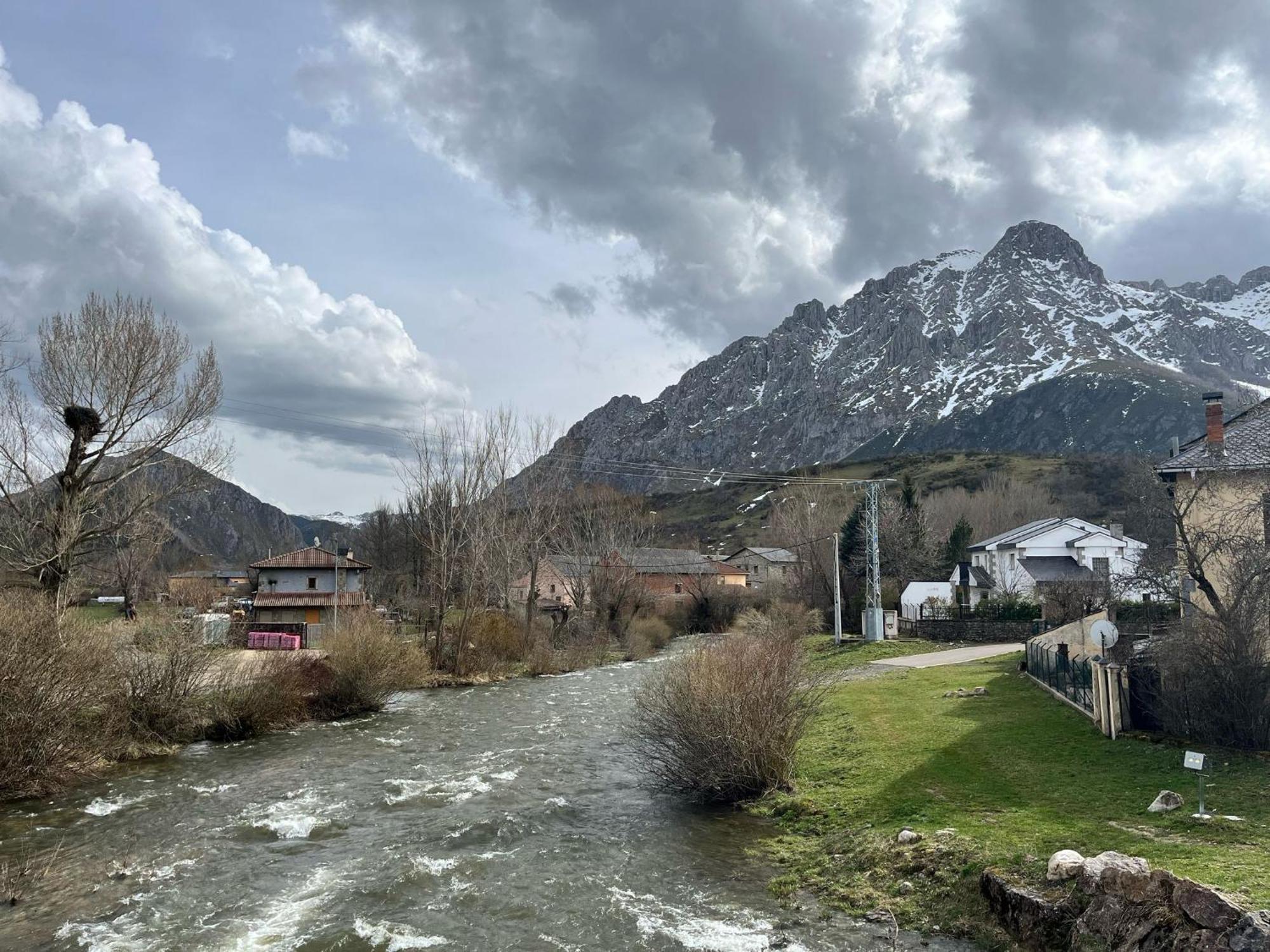 Casas Rurales Cuatro Valles Naredo de Fenar Bagian luar foto