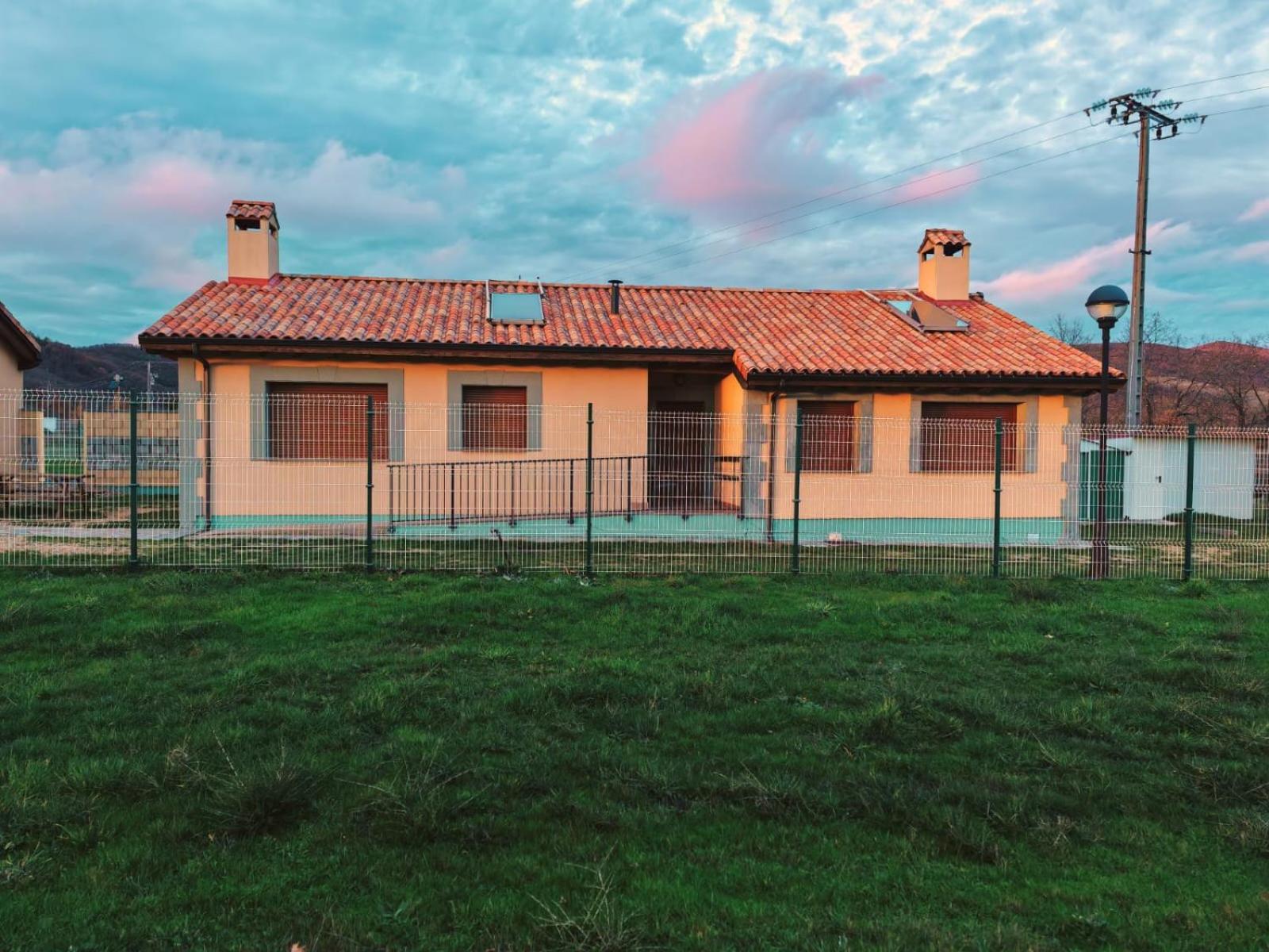 Casas Rurales Cuatro Valles Naredo de Fenar Bagian luar foto